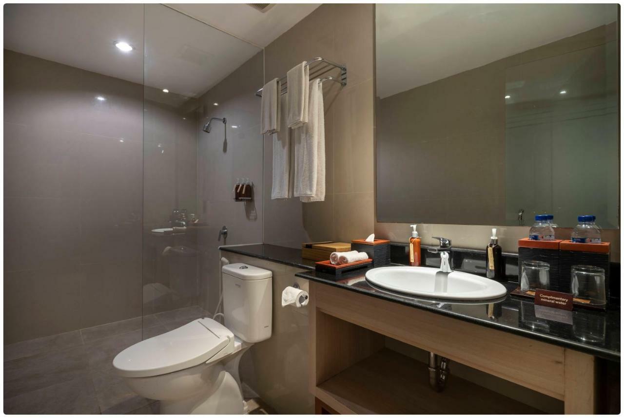 Deluxe Double or Twin Room,817316453:JPEG