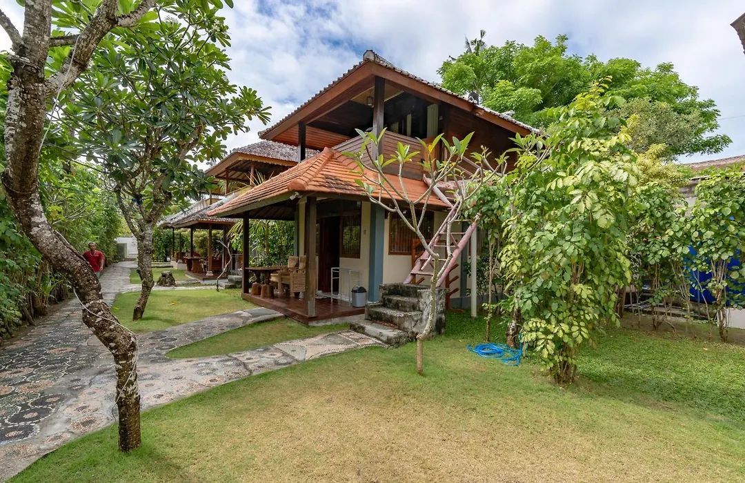 Ketut Losmen Bungalows Lembongan-1